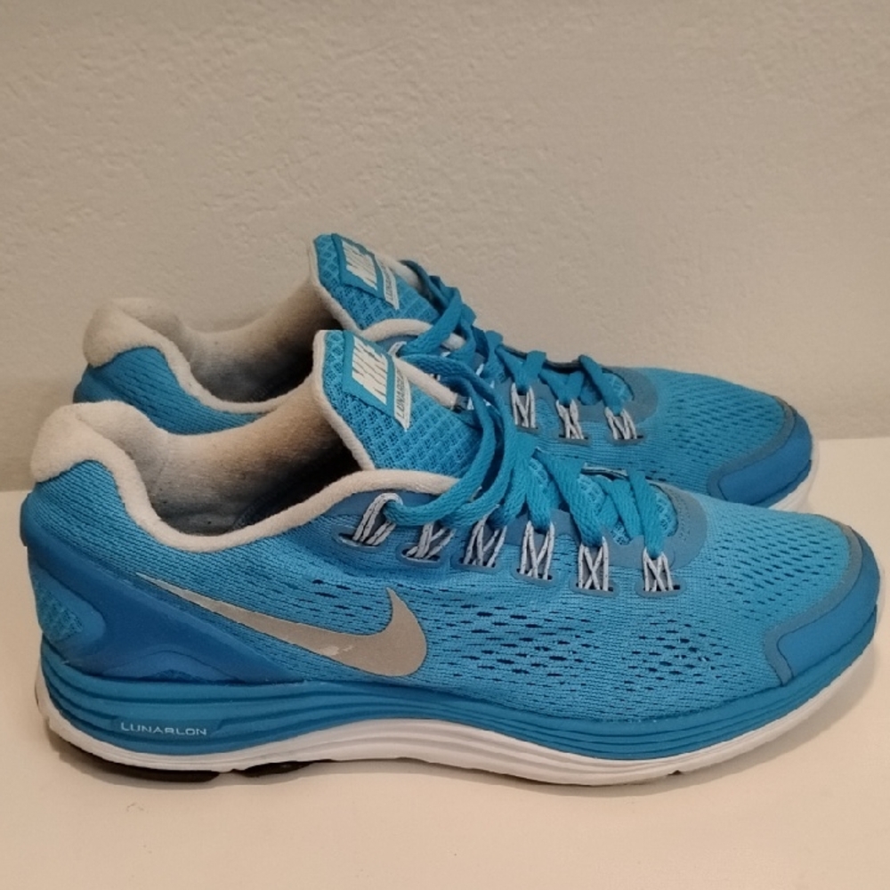 Nike Blue and Silver Athletic Running Shoes